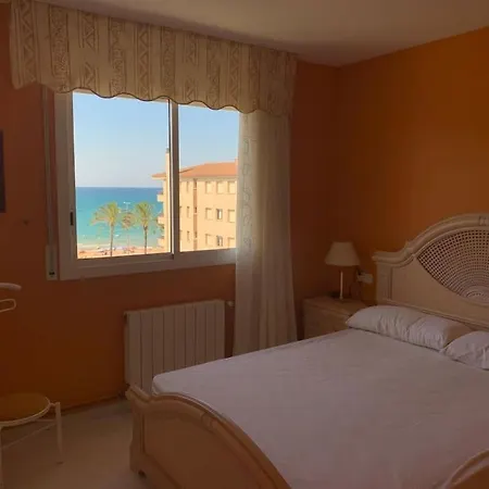 Penthouse W/ Sea View, Pool & Calafell