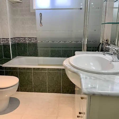 Penthouse W/ Sea View, Pool & Apartment Calafell