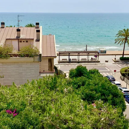 Apartment Penthouse W/ Sea View, Pool & Calafell
