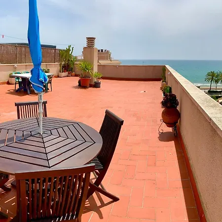 Penthouse W/ Sea View, Pool & *
