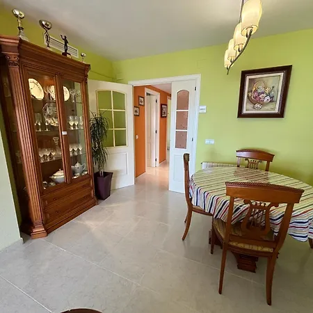 Apartment Penthouse W/ Sea View, Pool & Calafell