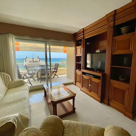 Penthouse W/ Sea View, Pool &